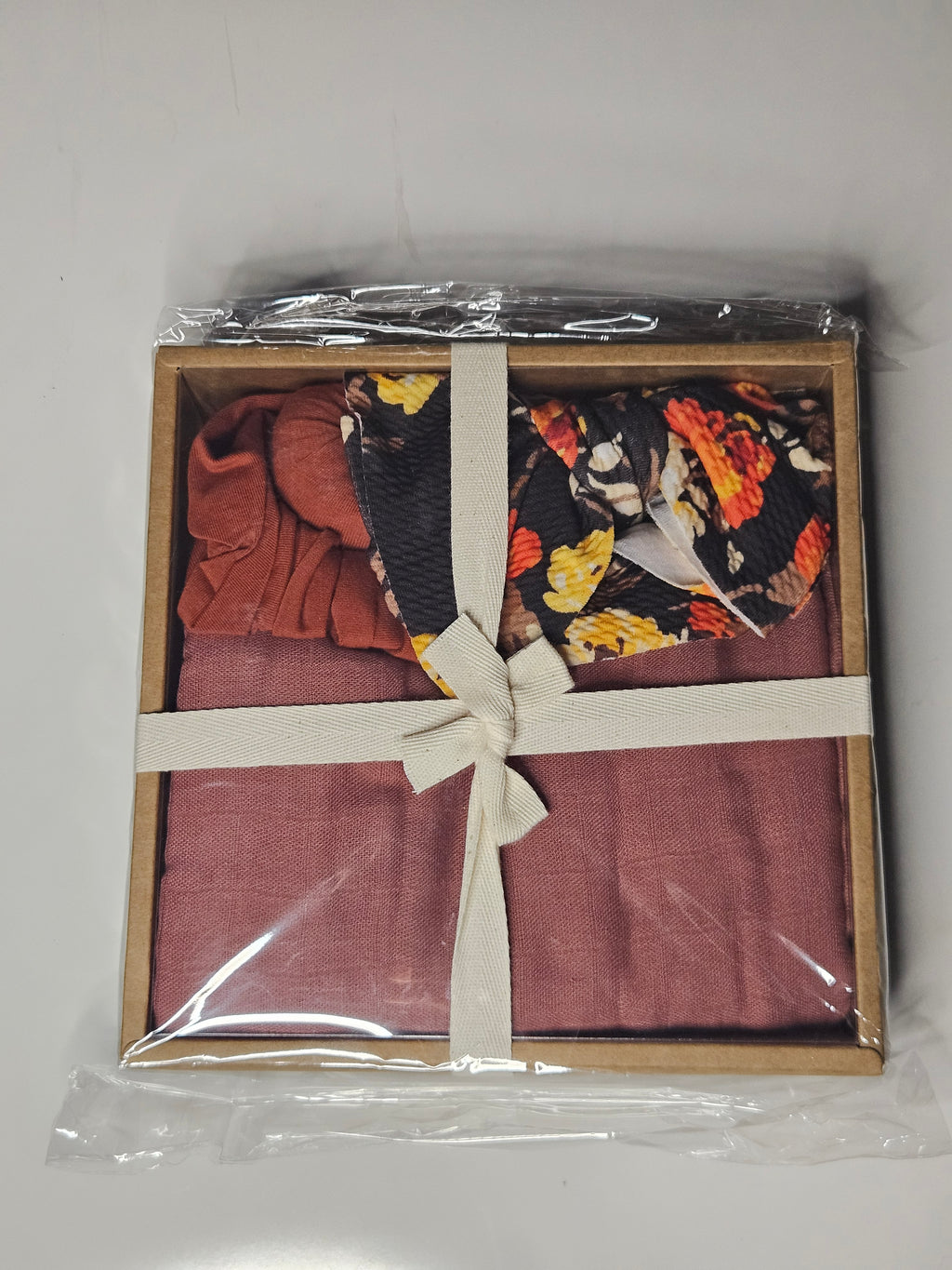 Newborn Gift Box — 3-Piece Set |