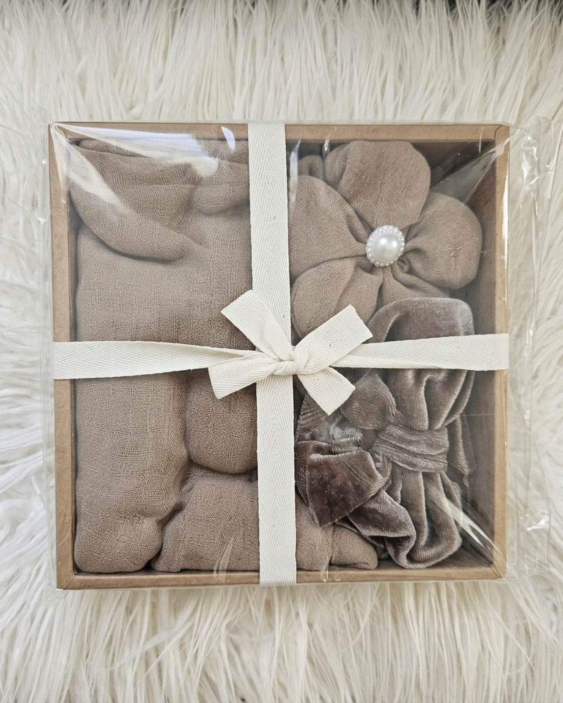 Newborn Gift Box — 3-Piece Set |